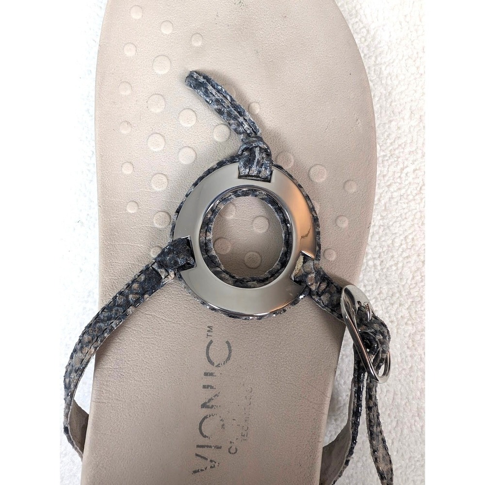 Vionic Amber Sandals Women 9 Grey Snakeskin Excellent Thong Womens - Picture 6 of 8
